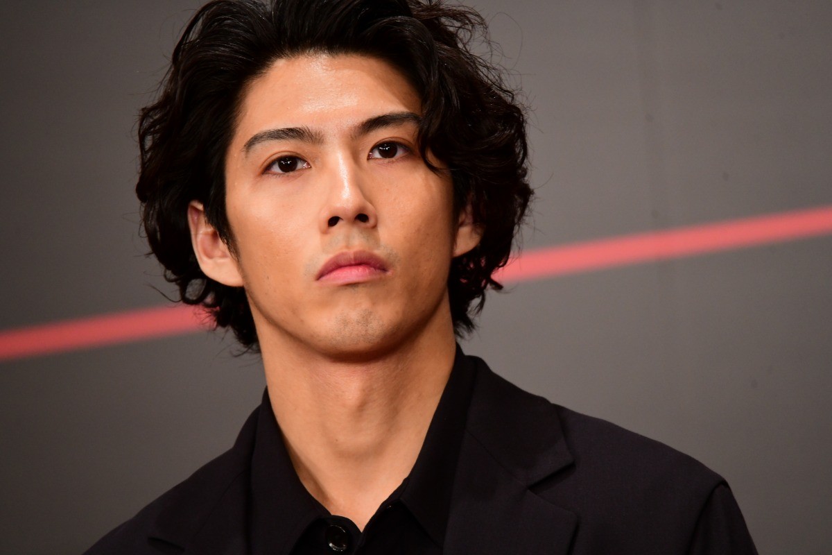 大沢たかお、賀来賢人と“芸能人のマンション”情報で盛り上がる