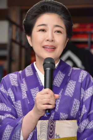 連続テレビ小説『エール』スタジオ取材会に登場した菊池桃子