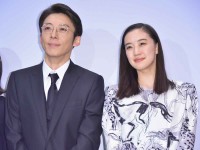 映画『ロマンスドール』完成披露試写会に登場した高橋一生、蒼井優