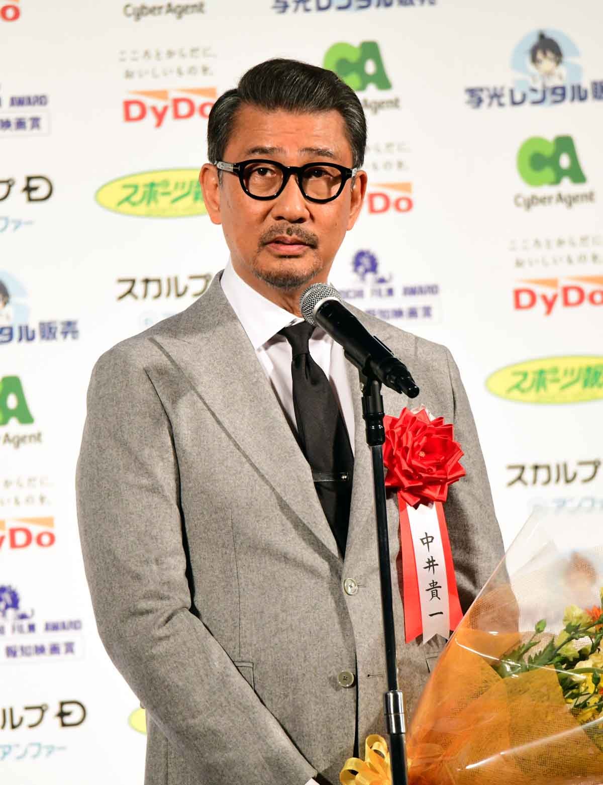 長澤まさみ、報知映画賞で『セカチュー』を回想「重みにすごくびっくりした」