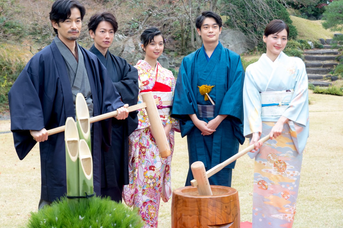 綾瀬はるか、久々の“ぎぼむす”撮影に「頭の先から爪先まで緊張感がありました」