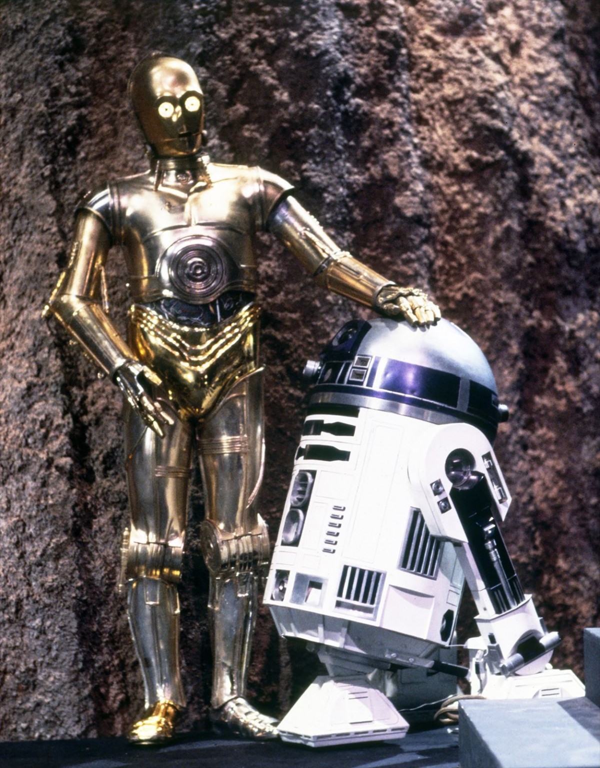 『スター・ウォーズ』全作に出演したアンソニー・ダニエルズがC‐3POに贈る言葉に涙