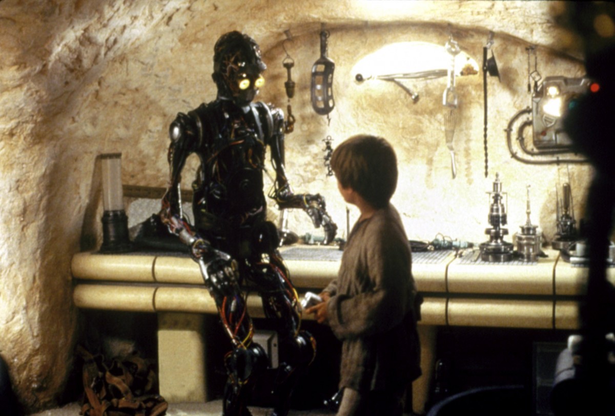 『スター・ウォーズ』全作に出演したアンソニー・ダニエルズがC‐3POに贈る言葉に涙