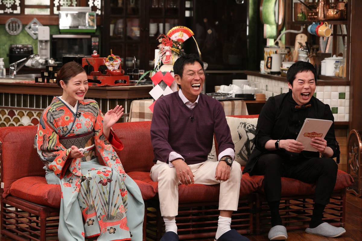 石原さとみ＆有村架純、あでやかな晴れ着姿で『さんまのまんま』新春SPに登場！