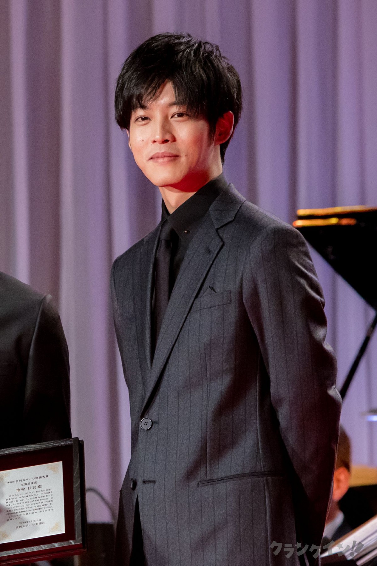 松岡茉優、主演女優賞受賞に「血だらけになったらまた呼んでください」