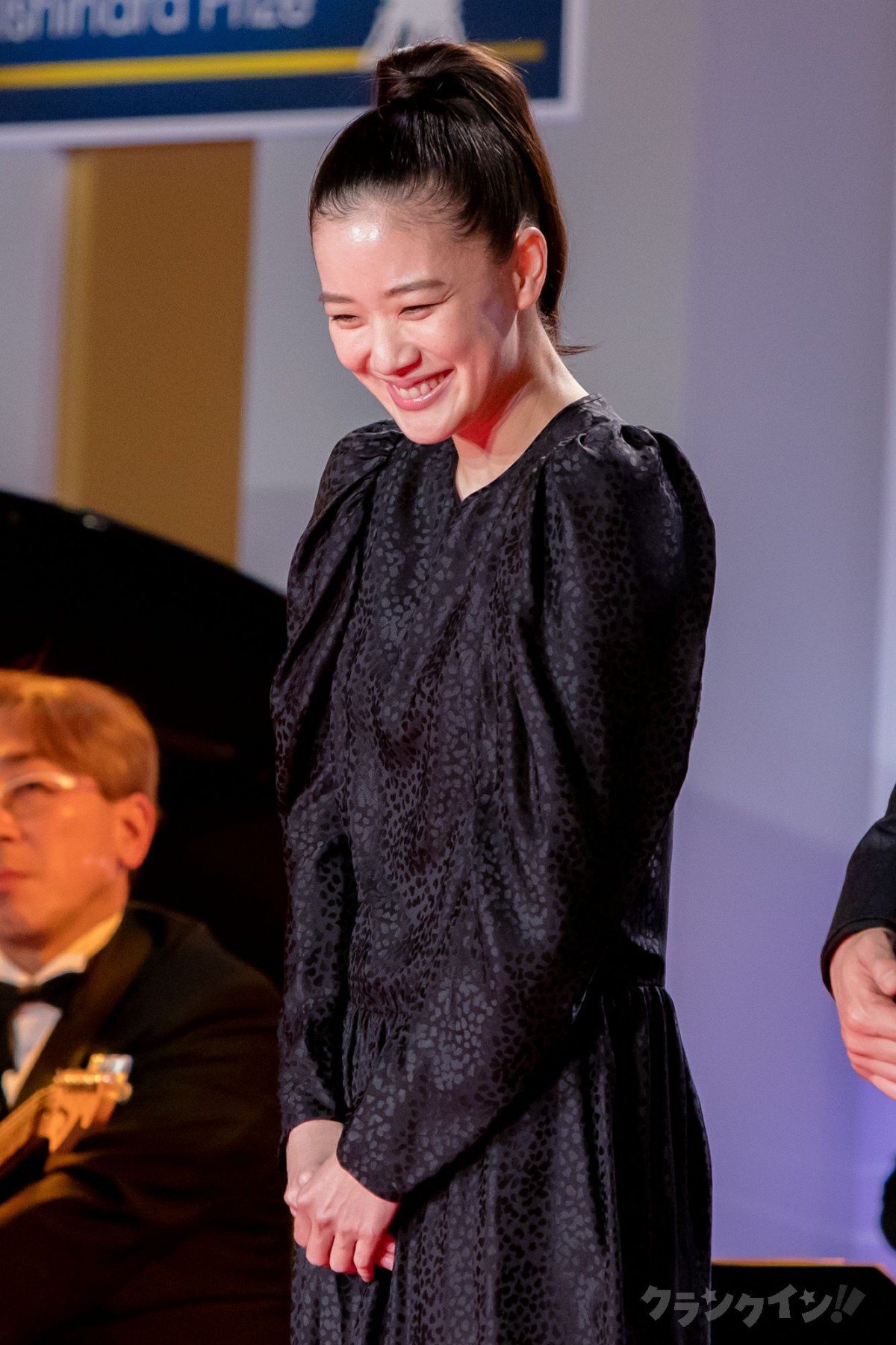 松岡茉優、主演女優賞受賞に「血だらけになったらまた呼んでください」