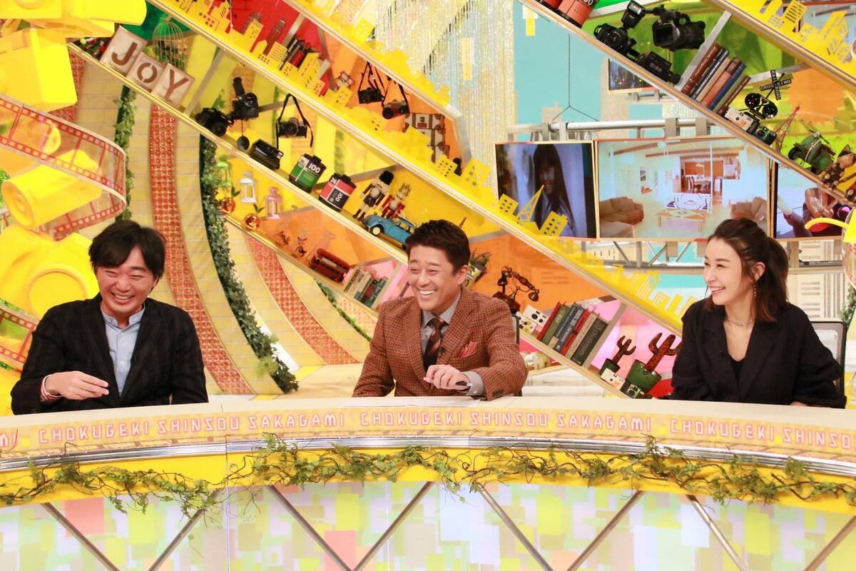 『直撃!シンソウ坂上』スタジオの様子(左から)小沢一敬、MCの坂上忍、鈴木紗理奈