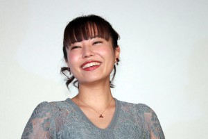 『映画 おかあさんといっしょ　すりかえかめんをつかまえろ！』プレミア上映会舞台あいさつに登場した上原りさ