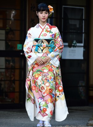 大幡しえり、エイベックス・マネジメント 新春 晴れ着撮影会に出席