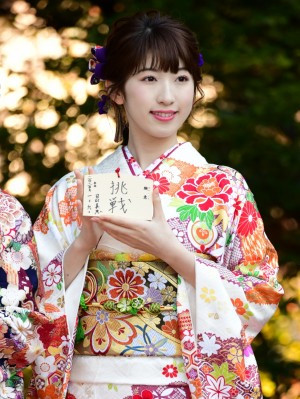 日比美思、エイベックス・マネジメント 新春 晴れ着撮影会に出席