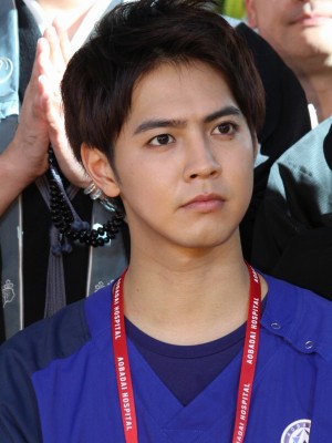 金曜ドラマ『病室で念仏を唱えない でください』制作発表会見に登場した片寄涼太