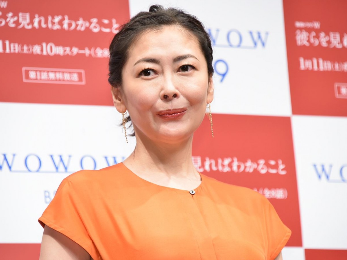 中山美穂、長野博からの「素敵」に「困ります」と赤面