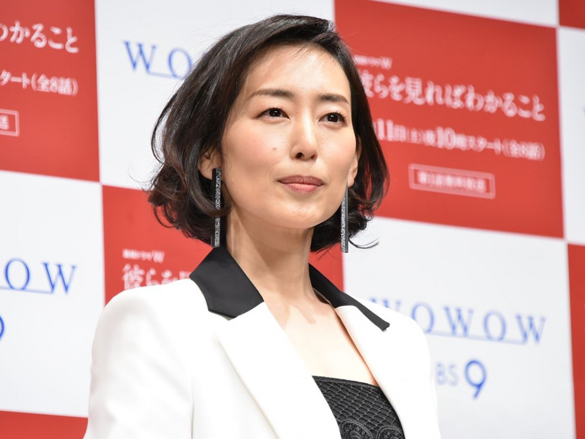 中山美穂、長野博からの「素敵」に「困ります」と赤面