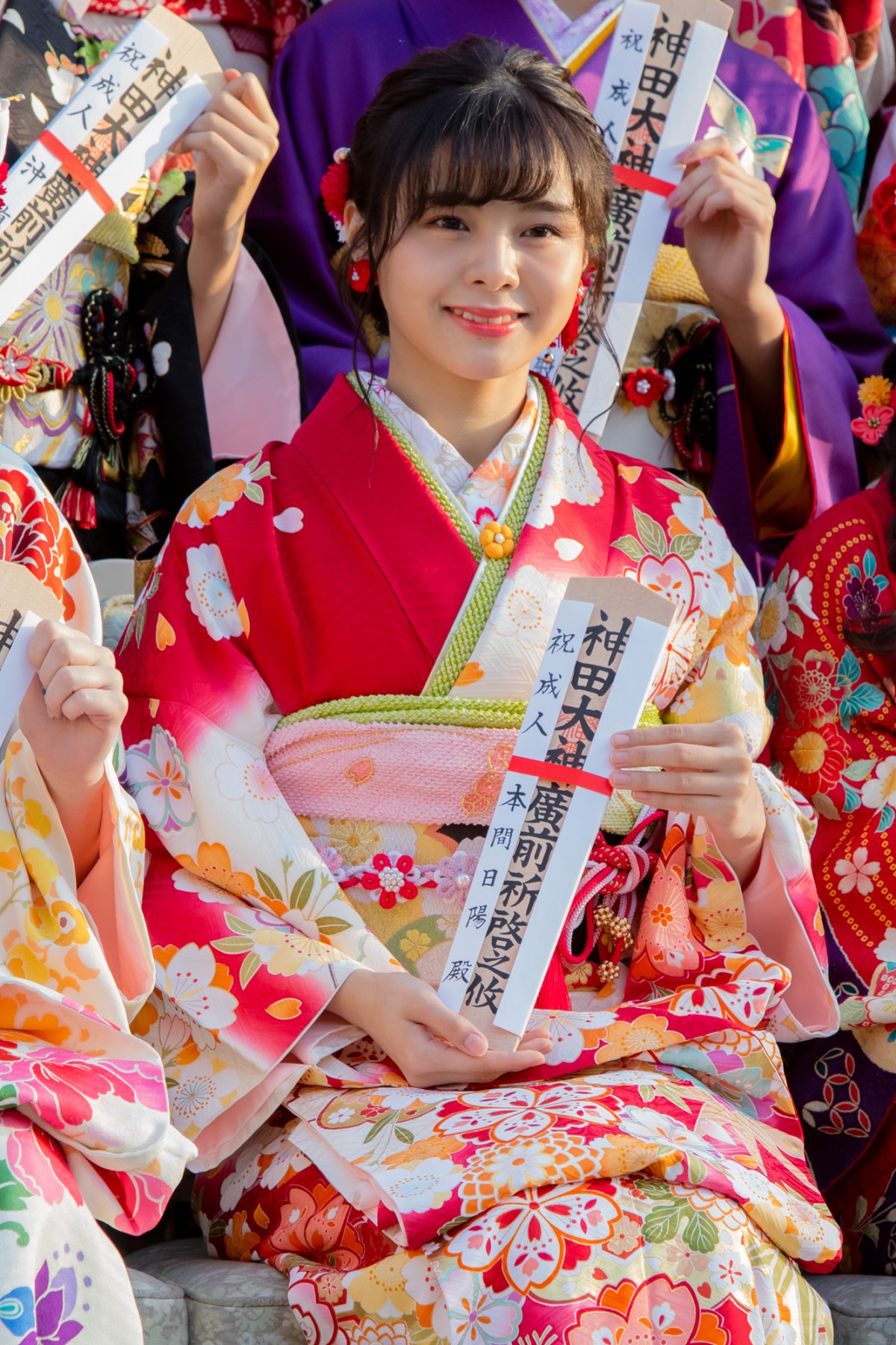 HKT48田島芽瑠ら、AKB48グループ新成人で振袖姿を披露 “令和出発世代”42名が出席