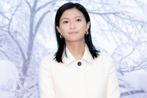 日曜劇場『テセウスの船』制作発表会見に登場した榮倉奈々