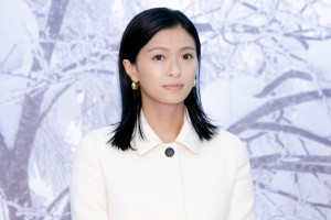 日曜劇場『テセウスの船』制作発表会見に登場した榮倉奈々