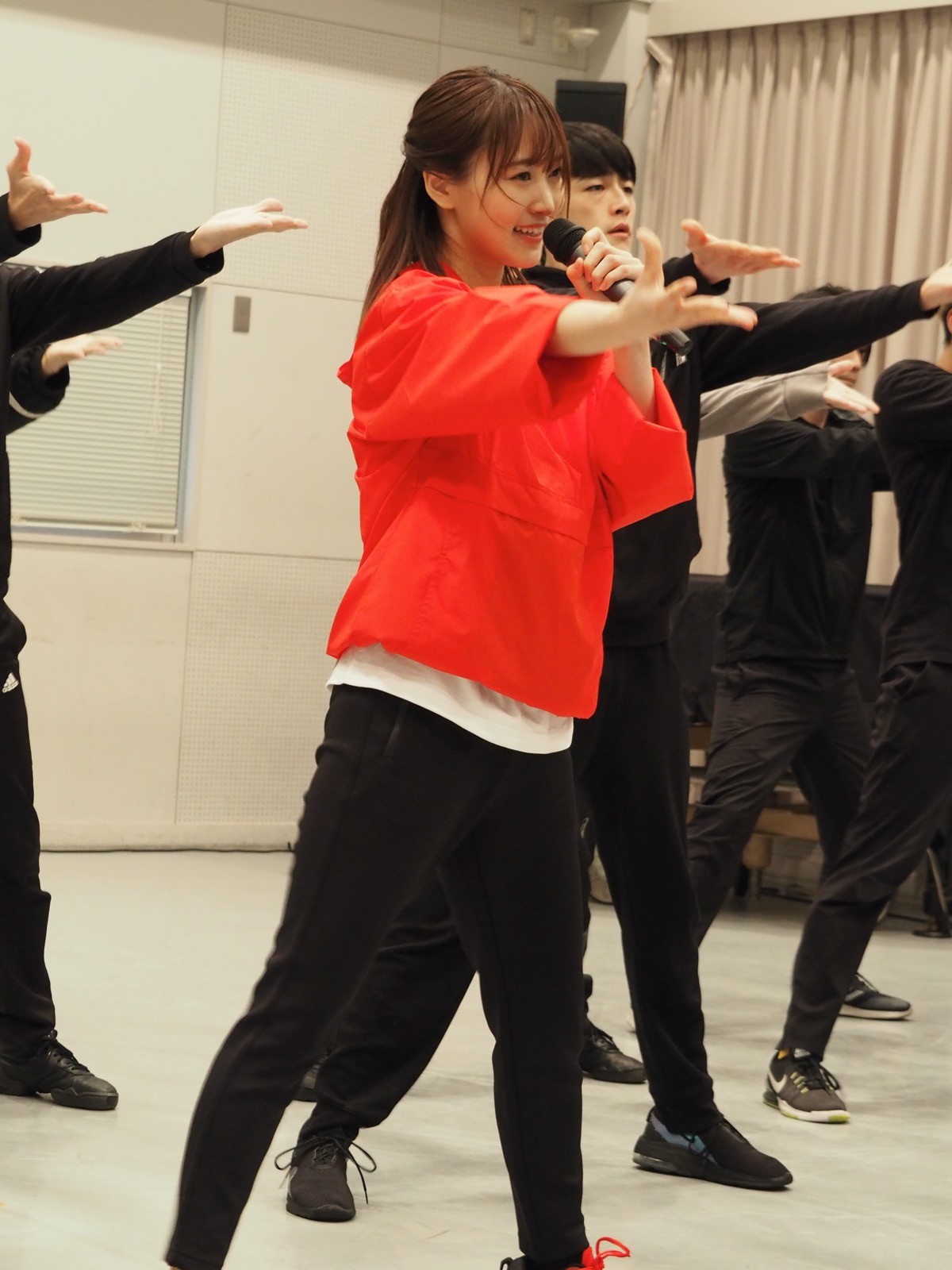 欅坂46・菅井友香「欅の力強いダンスが生きている」 舞台『飛龍伝2020』稽古公開
