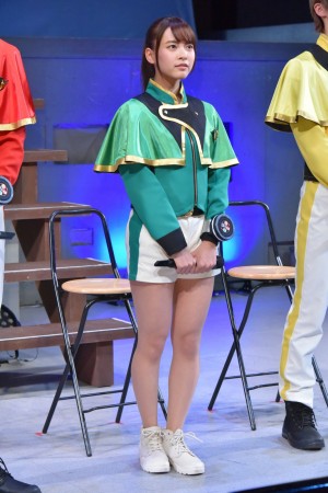 『魔進戦隊キラメイジャー』制作発表記者会見に登場した新條由芽