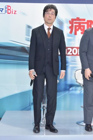 ドラマBiz『病院の治しかた～ドクター有原の挑戦～』記者会見に登場した中村雅俊