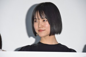 映画『mellow』初日舞台あいさつに登場した志田彩良