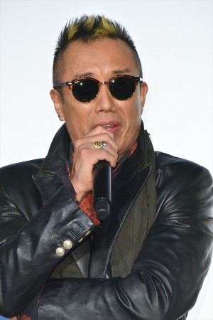 映画『太陽の家』公開記念舞台あいさつに登場した長渕剛