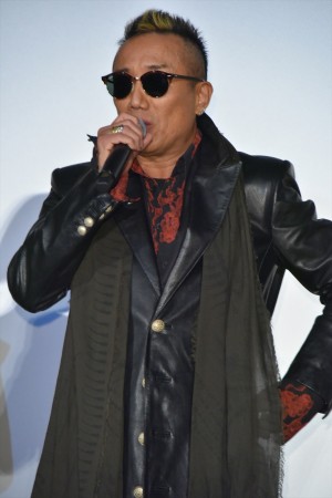 映画『太陽の家』公開記念舞台あいさつに登場した長渕剛