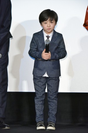 映画『太陽の家』公開記念舞台あいさつに登場した潤浩