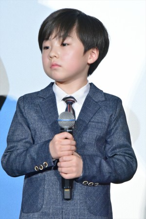 映画『太陽の家』公開記念舞台あいさつに登場した潤浩