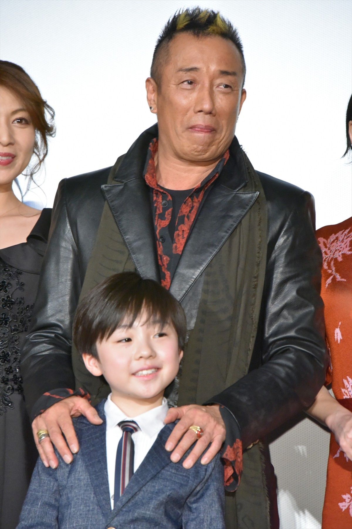 長渕剛、急性腎盂腎炎からの復活にファンが熱い“剛コール”！