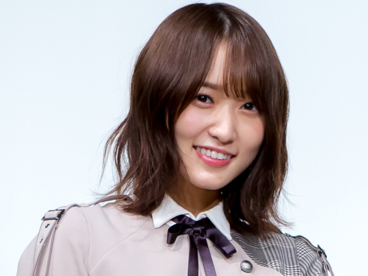 欅坂46・菅井友香、新ヘアカラーを披露「暗くしてきました」