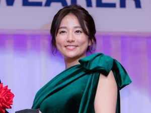 日本ジュエリー ベストドレッサー賞 表彰式に登場した木村文乃