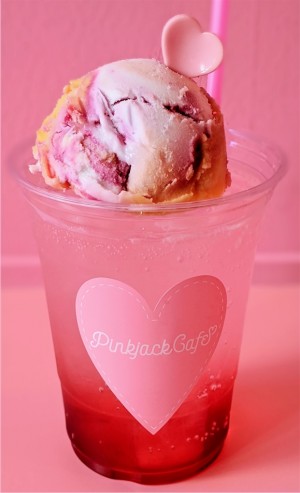 PinkjackCafe（ピンクジャックカフェ）の映え系ドリンク
