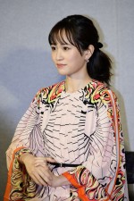 よるドラ『伝説のお母さん』完成会見に登場した前田敦子