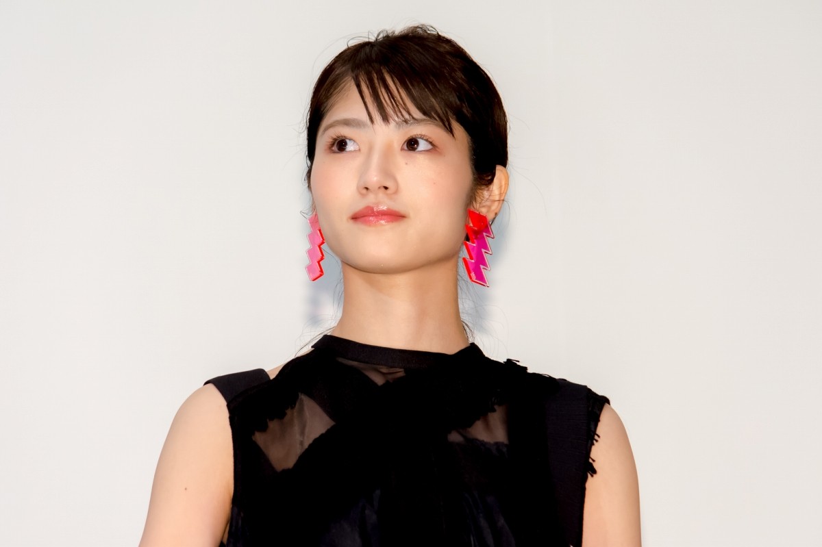 橋本環奈、2020年の抱負は「URL」!?　若月佑美「橋本先生のおかげでいろいろ詳しくなった」