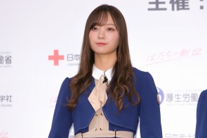 令和2年「はたちの献血」キャンペーン PRイベントに登場した乃木坂46・梅澤美波