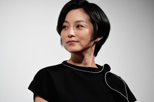 オトナの土ドラ『パパがも一度恋をした』制作発表に登場した本上まなみ