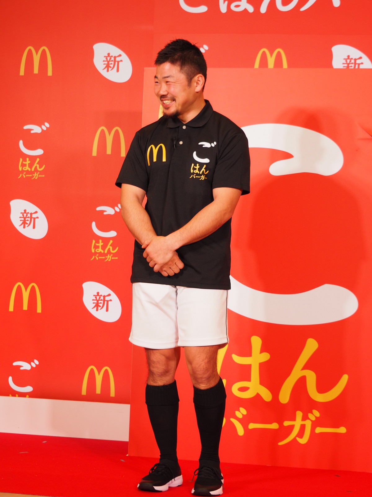 ラグビー田中史朗、ナイツ土屋と漫才披露！ 『M-1』審査員・塙の評価は…