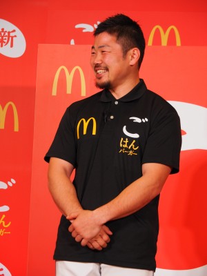 「夜マック」新メニュー PR発表会に出席した田中史朗選手（ラグビー選手）