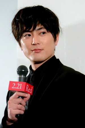 映画『Ｒｅｄ』完成披露舞台あいさつに登場した間宮祥太朗