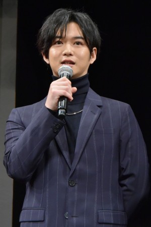 映画『スマホを落としただけなのに　囚われの殺人鬼』完成披露舞台あいさつに登場した千葉雄大