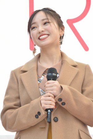 『GiRLS by PEACH JOHN』新ブランド発表会に登場した今泉佑唯