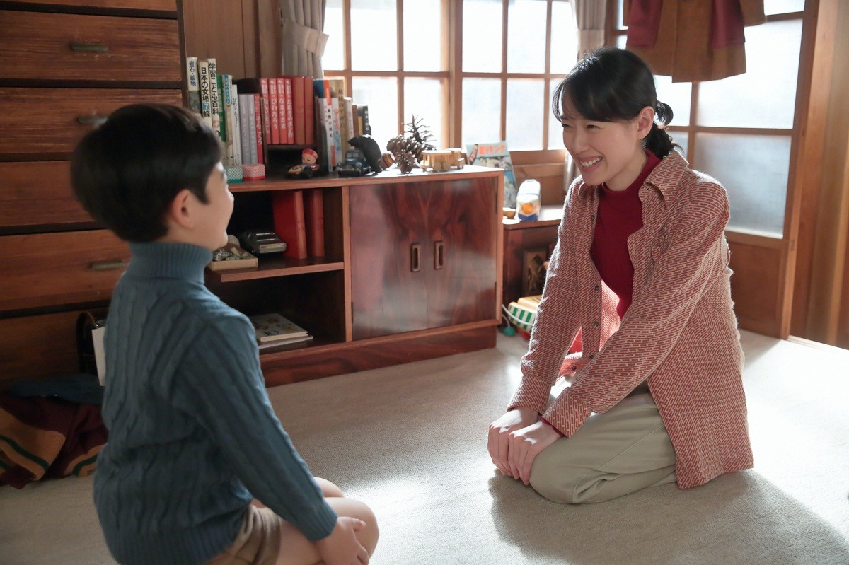 『スカーレット』戸田恵梨香「ぎゅうしてええ？」 息子を抱き締め…反響「開始2分で泣かされる」