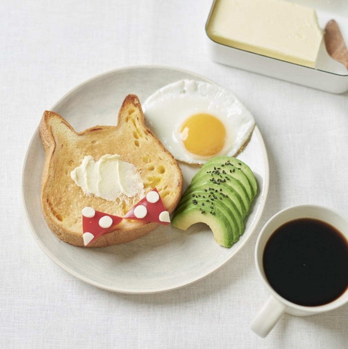 「ねこねこ食パン」
