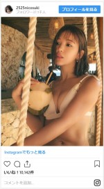 藤田ニコル、セクシーな水着オフショットを披露　※「藤田ニコル1st写真集『好きになるよ？』」公式インスタグラム