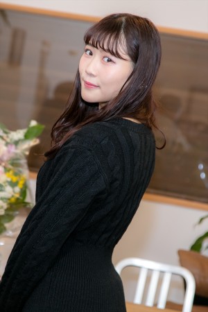 西野未姫、ダイエット本『デブぬけ　激太りした元アイドルが食べながらやせた奇跡のダイエット方法』サイン会に登場