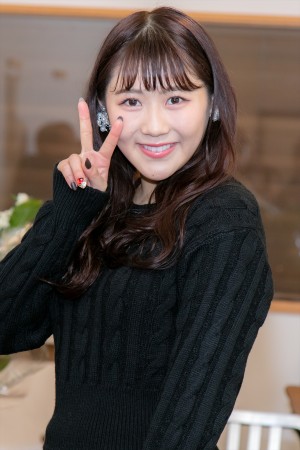 西野未姫、ダイエット本『デブぬけ　激太りした元アイドルが食べながらやせた奇跡のダイエット方法』サイン会に登場