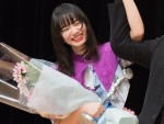 「第41回ヨコハマ映画祭」にて主演女優賞を受賞した小松菜奈