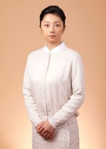 ドラマ『美食探偵 明智五郎』に出演する小池栄子