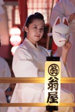 映画『みをつくし料理帖』で遊女・菊乃役を演じる衛藤美彩