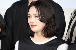 映画『架空OL日記』完成披露試写会に登場した臼田あさ美